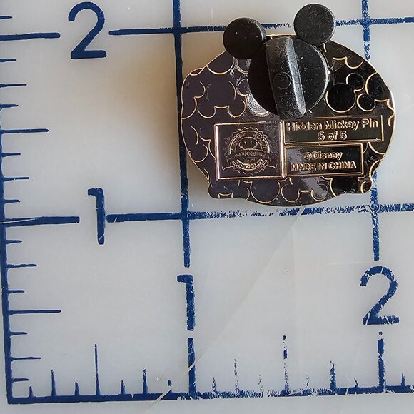 DISNEY Pin Trading ~ Best Friends ~ Jaq & Gus Gus ~ Hidden Mickey ~ 2019 ~ P03 - Picture 11 of 11